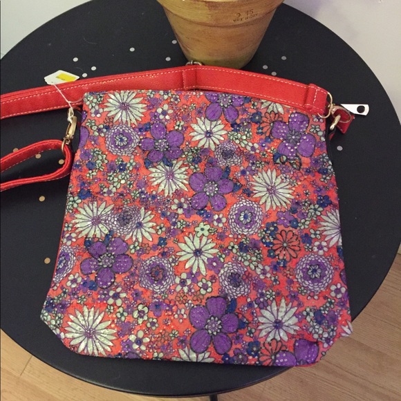 Sale! Beautiful crossovers - Picture 4 of 5